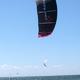 Was braucht man als Anfänger-Ausrüstung zum Kite-Surfen?